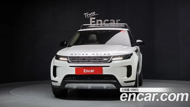 Land Rover Range Rover Evoque 2024 — фото 3