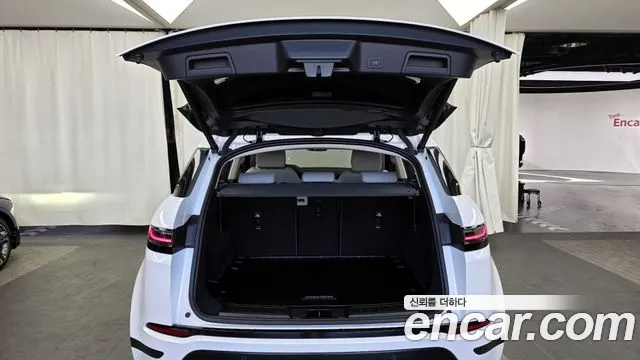 Land Rover Range Rover Evoque 2024 — фото 20