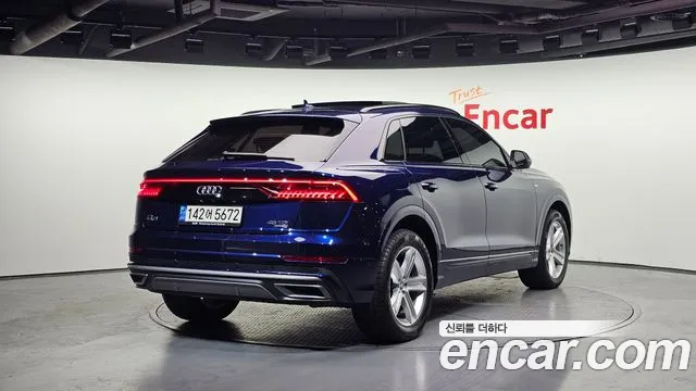 Audi Q8 2021 — фото 2