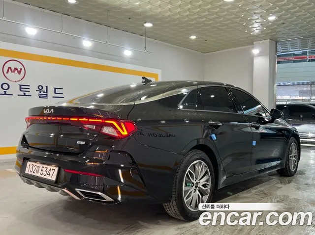 Kia K5 2023 — фото 6