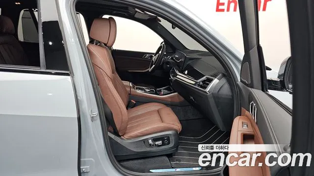 BMW X5 2025 — фото 11