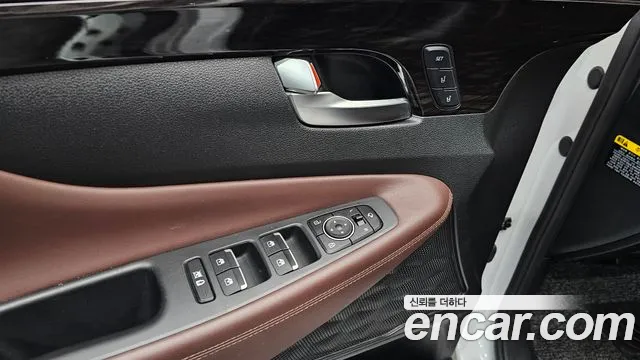 Hyundai Santafe 2019 — фото 16