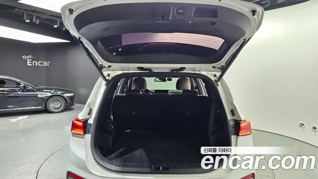 Hyundai Santafe 2019 — фото 20