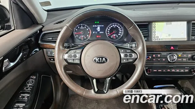 Kia K7 2018 — фото 13