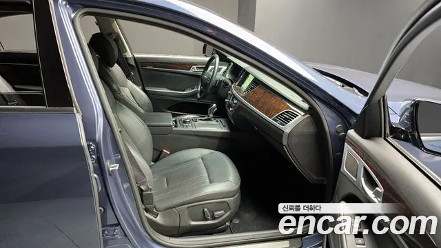 Hyundai Genesis 2015 — фото 11