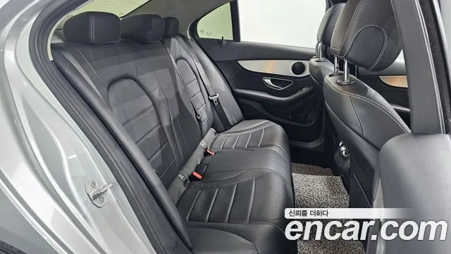 Mercedes-Benz C-Class 2016 — фото 12