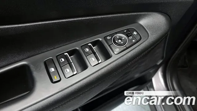 Hyundai Santafe 2022 — фото 11
