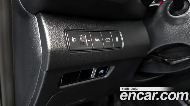 Hyundai Santafe 2022 — фото 12