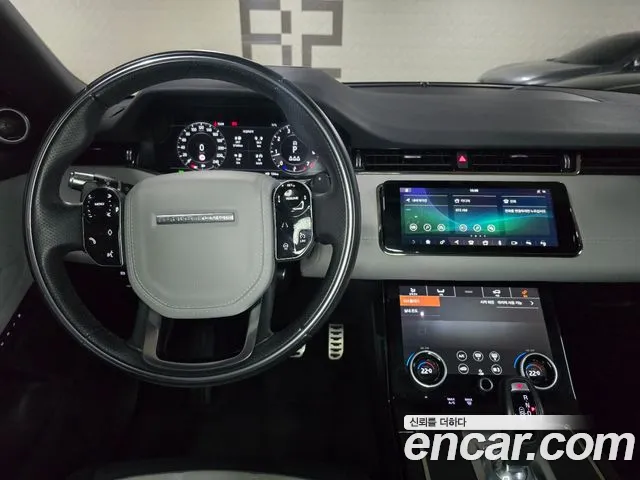 Land Rover Range Rover Evoque 2020 — фото 7
