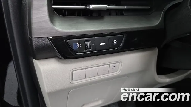 Kia Canival 2021 — фото 13