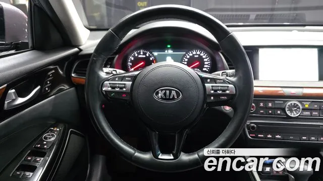 Kia K7 2017 — фото 13