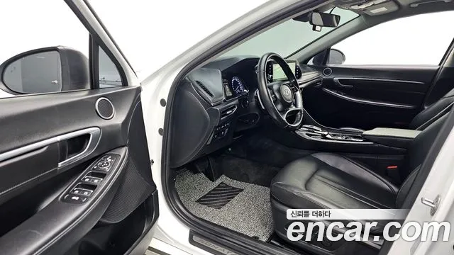 Hyundai Sonata 2023 — фото 10