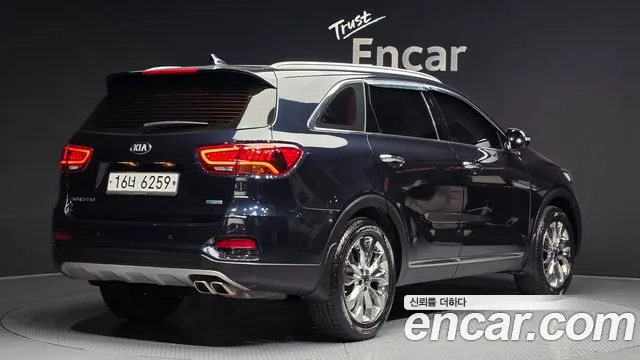 Kia Sorento 2018 — фото 3