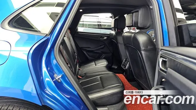 Porsche Macan 2019 — фото 12
