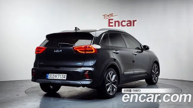 Kia Niro 2022 — фото 2