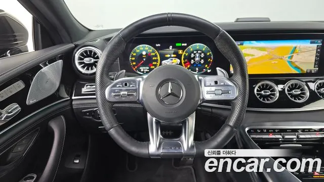 Mercedes-Benz AMG GT 2020 — фото 13