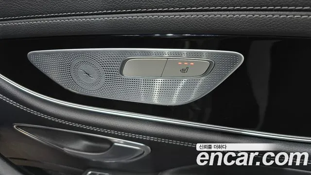 Mercedes-Benz AMG GT 2020 — фото 19