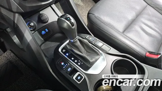 Hyundai Santafe 2016 — фото 9