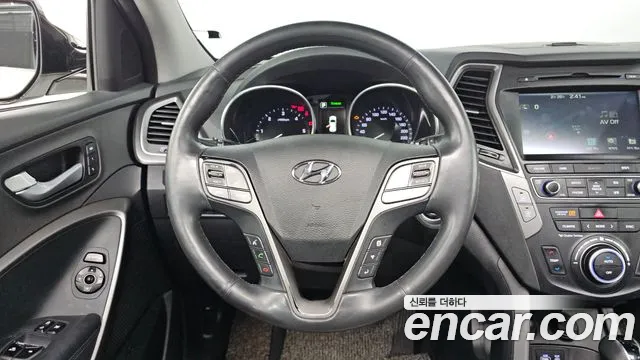 Hyundai Santafe 2016 — фото 11