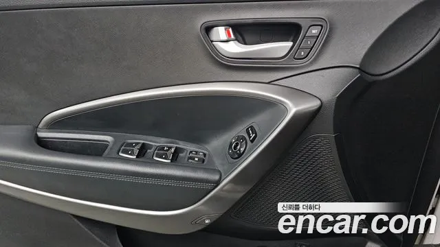 Hyundai Santafe 2016 — фото 16
