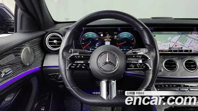 Mercedes-Benz E-Class 2022 — фото 13