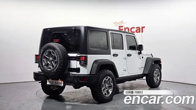 Jeep Wrangler 2017 — фото 2