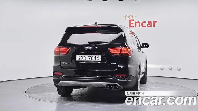 Kia Sorento 2018 — фото 4