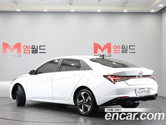 Hyundai AVANTE 2021 — фото 3