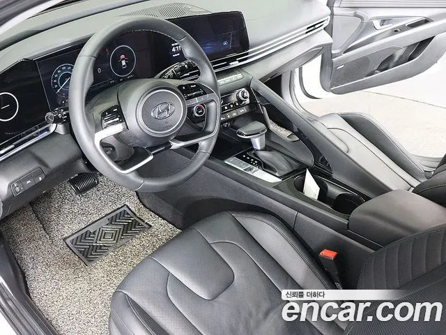 Hyundai AVANTE 2021 — фото 16