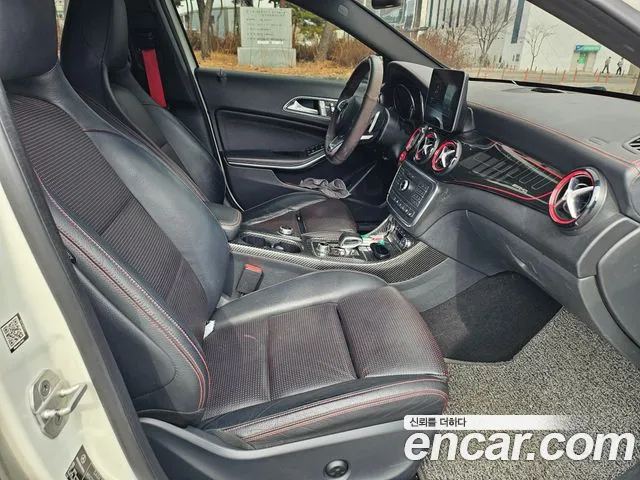 Mercedes-Benz GLA-Class 2016 — фото 13