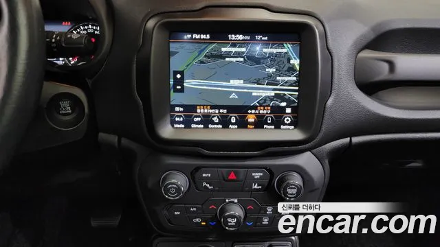 Jeep Renegade 2021 — фото 14