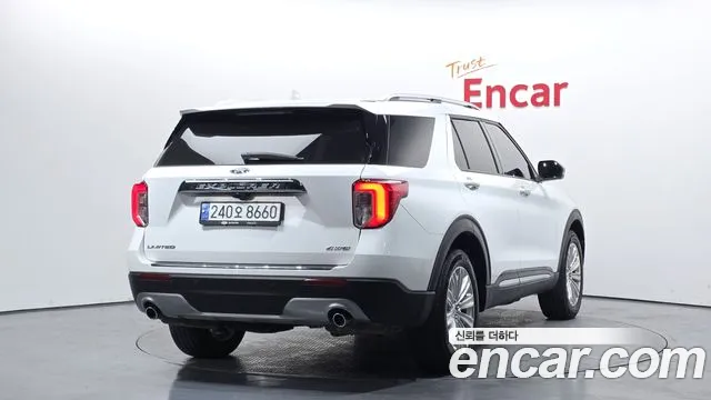 Ford Explorer 2022 — фото 2