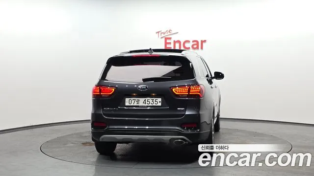 Kia Sorento 2018 — фото 3