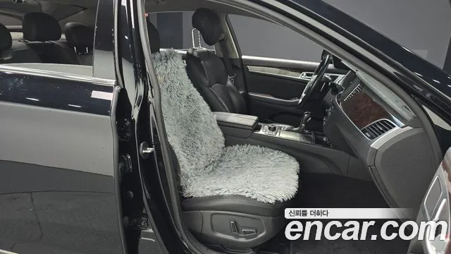 Hyundai Genesis 2016 — фото 10