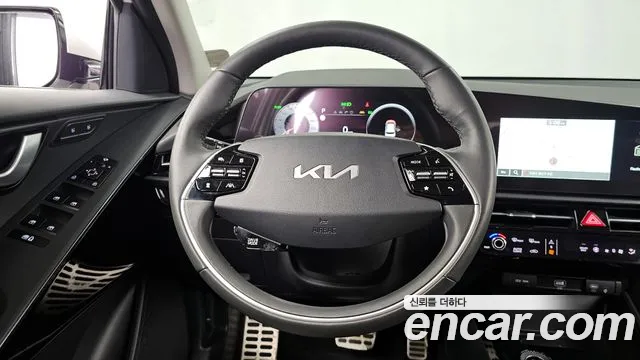 Kia Niro 2022 — фото 13