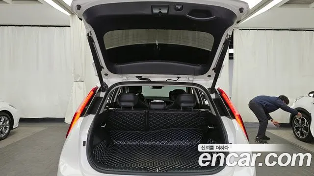 Kia Niro 2022 — фото 20