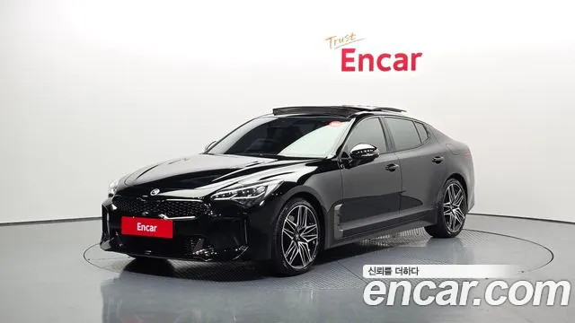Kia Stinger 2021 — фото 1