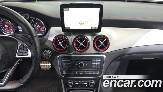 Mercedes-Benz GLA-Class 2017 — фото 14