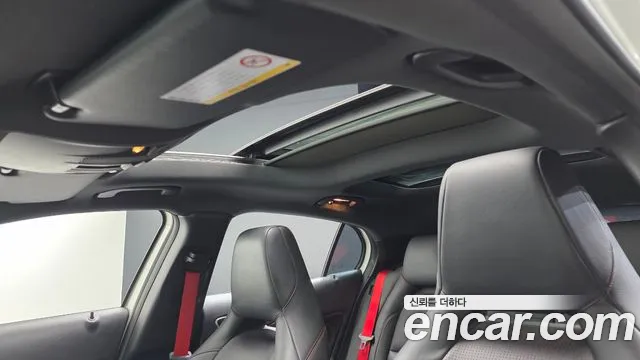 Mercedes-Benz GLA-Class 2017 — фото 19