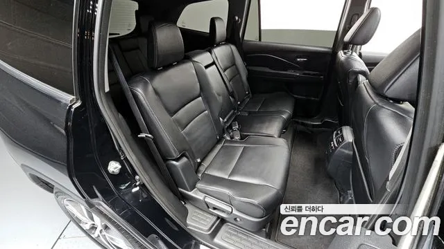 Honda Pilot 2017 — фото 11
