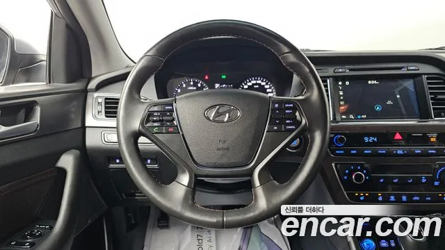 Hyundai Sonata 2017 — фото 16