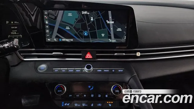 Hyundai AVANTE 2021 — фото 16