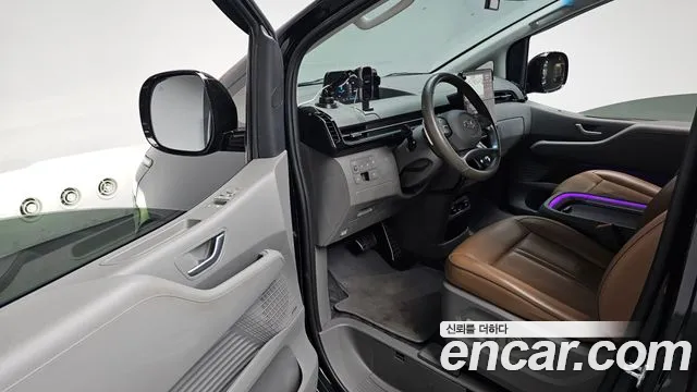 Hyundai Staria 2022 — фото 10