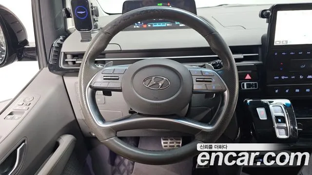 Hyundai Staria 2022 — фото 12