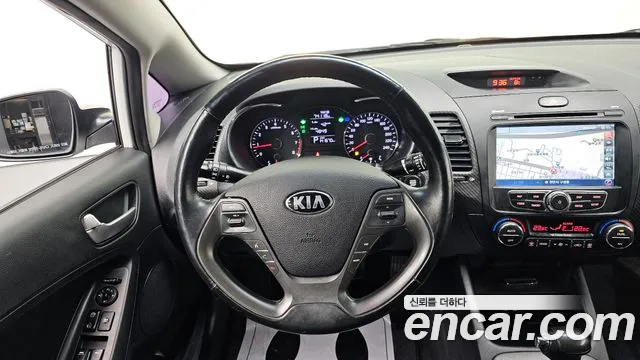 Kia K3 2015 — фото 16