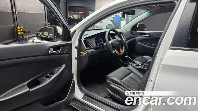 Hyundai Tucson 2016 — фото 10