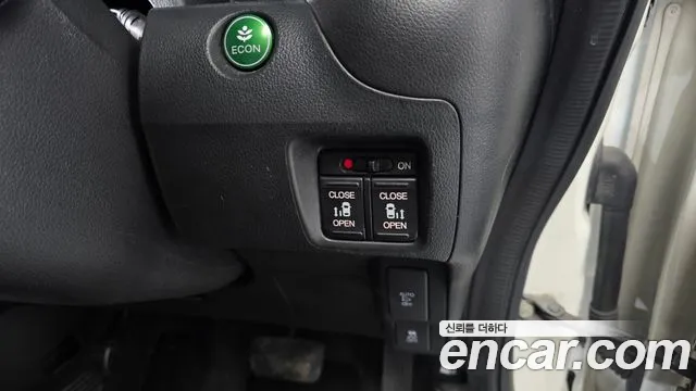 Honda N-BOX 2016 — фото 16