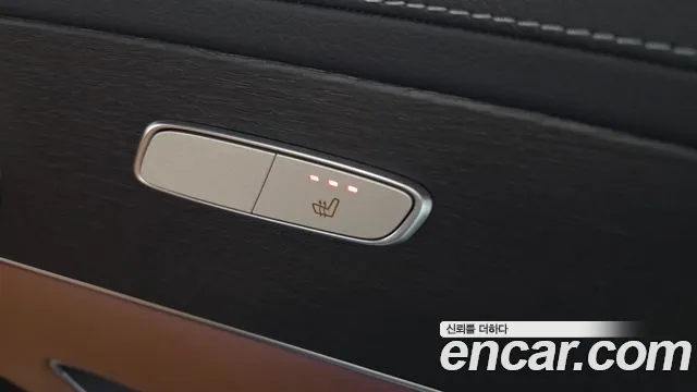 Mercedes-Benz GLC-Class 2023 — фото 19