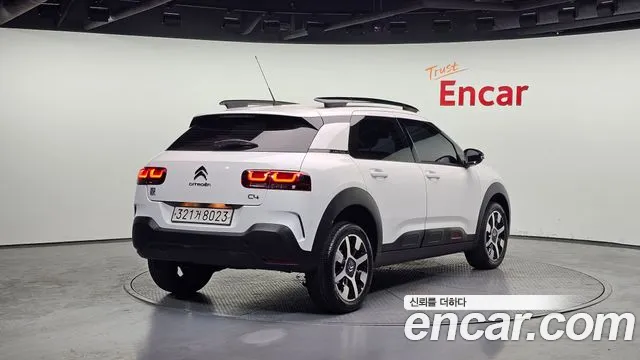 Citroen-DS C4 CACTUS 2019 — фото 2