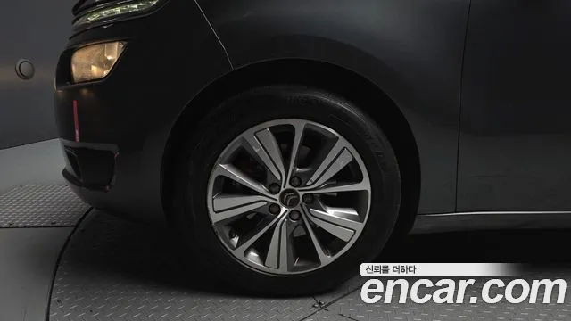 Citroen-DS C4 Picasso 2015 — фото 5